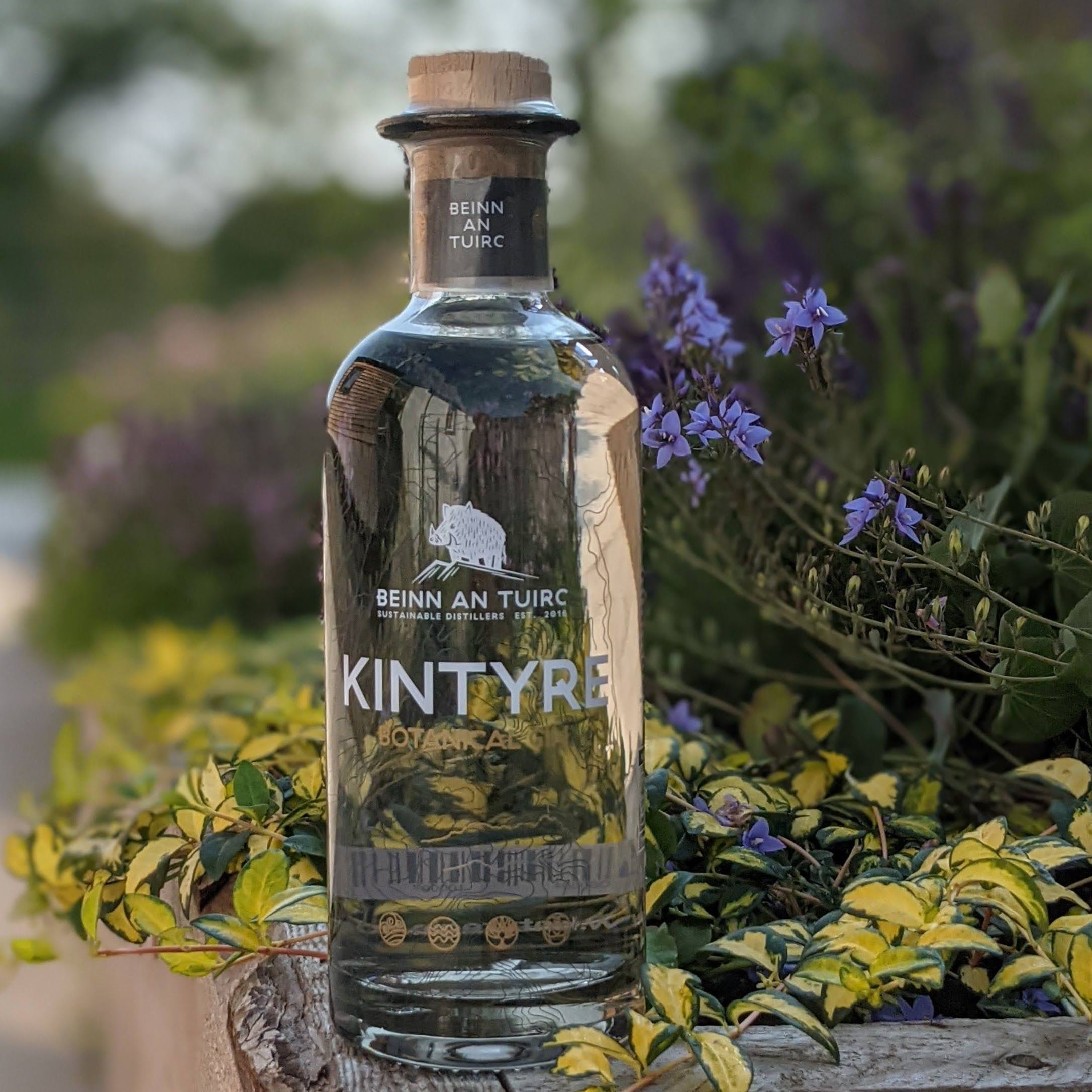 Bras va pantiesdagi ayollarning uy qurilishi fotosuratlari Asha Matay porno rasmlar